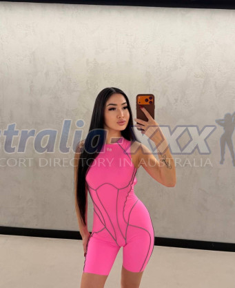 Photo escort girl Adel: the best escort service