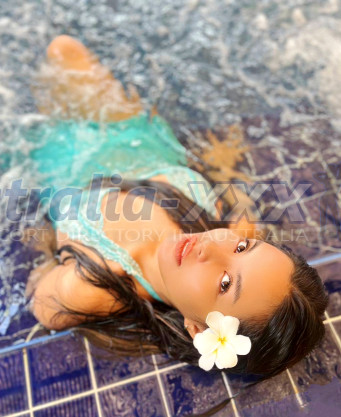 Photo escort girl Bell: the best escort service