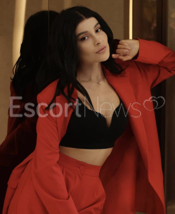 Photo escort girl Ellison: the best escort service
