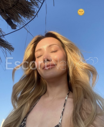 Photo escort girl ELANUR: the best escort service