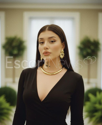 Photo escort girl Azra: the best escort service