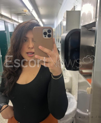 Photo escort girl Yafen: the best escort service