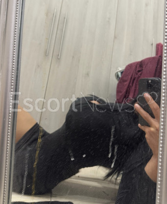 Photo escort girl Mia: the best escort service