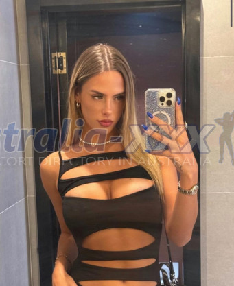 Photo escort girl HANNAH: the best escort service