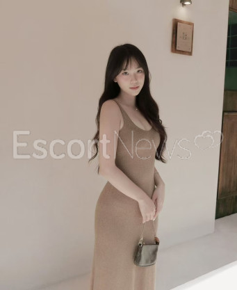 Photo escort girl suliya: the best escort service