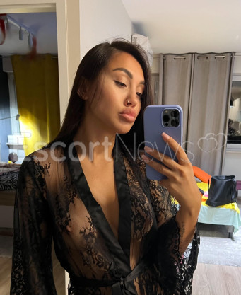 Photo escort girl Kriss: the best escort service