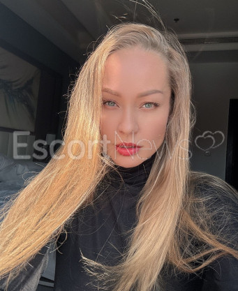 Photo escort girl Andrea: the best escort service