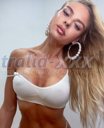 Photo escort girl Lia: the best escort service