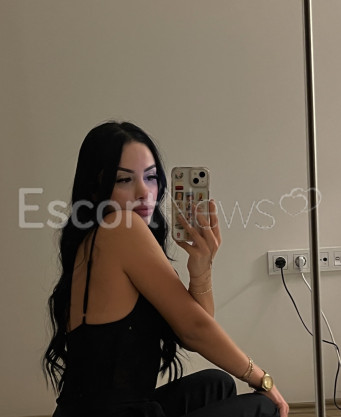 Photo escort girl Alara: the best escort service