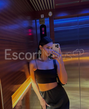 Photo escort girl Adelina: the best escort service
