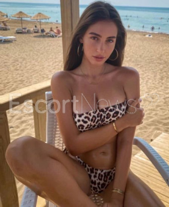 Photo escort girl Maya : the best escort service