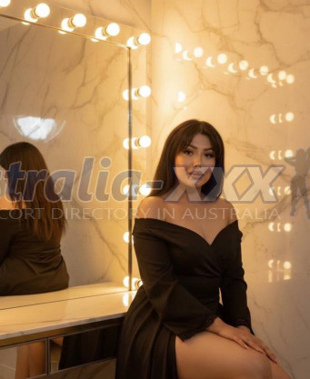 Photo escort girl Melay: the best escort service