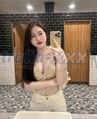 Photo escort girl Fahira : the best escort service