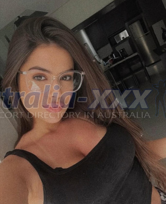 Photo escort girl Nira: the best escort service