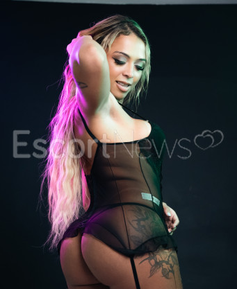 Photo escort girl Carolina Lins : the best escort service