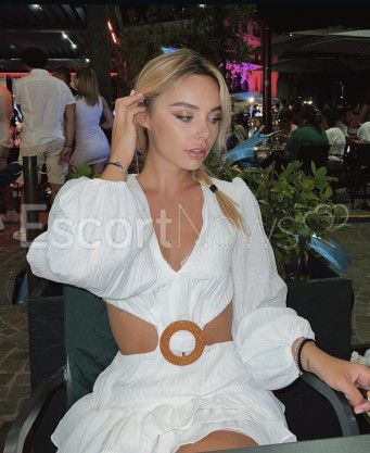 Photo escort girl Tina: the best escort service