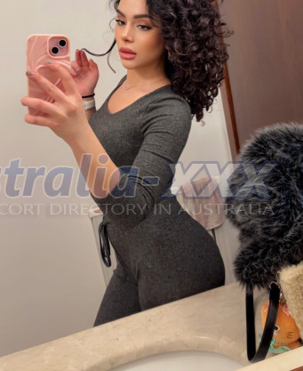 Photo escort girl ALEYNA: the best escort service