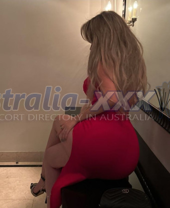 Photo escort girl Amelya: the best escort service