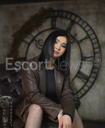 Photo escort girl Reina: the best escort service