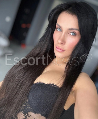 Photo escort girl Tina: the best escort service