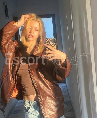 Photo escort girl Gulsen: the best escort service