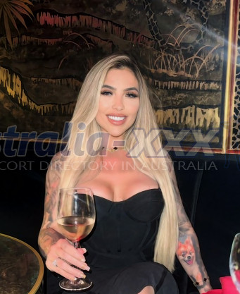 Photo escort girl Milla: the best escort service