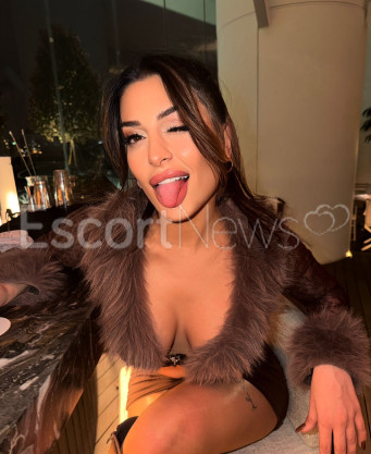Photo escort girl Damla: the best escort service