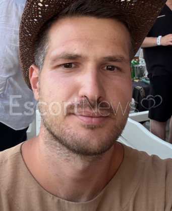 Photo escort girl Christian: the best escort service