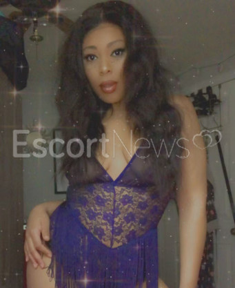 Photo escort girl Nia: the best escort service