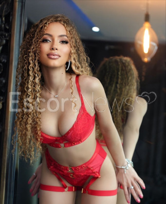 Photo escort girl HELENA VIP: the best escort service