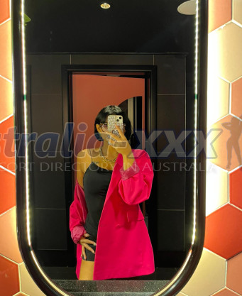 Photo escort girl ESLEM : the best escort service