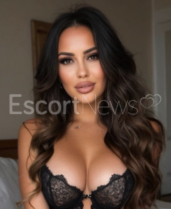 Photo escort girl Zlata_Petite: the best escort service