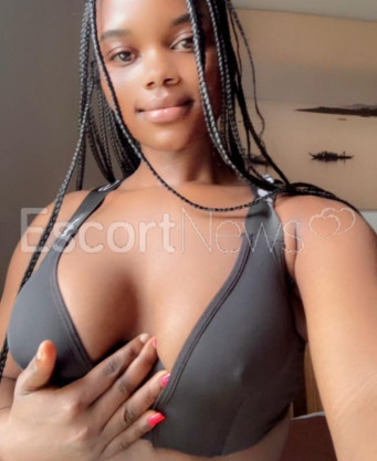 Photo escort girl Sevenoks : the best escort service