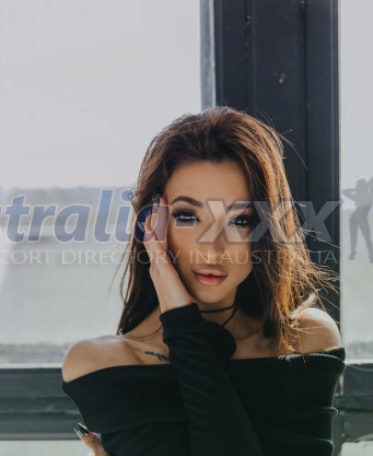 Photo escort girl Nicole: the best escort service