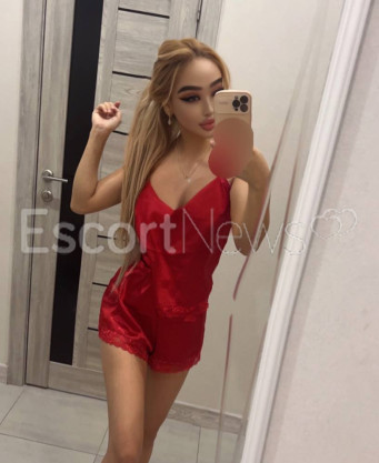 Photo escort girl Daniella: the best escort service