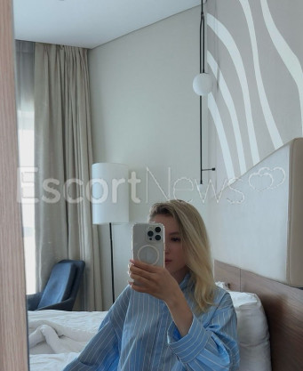 Photo escort girl Chloe: the best escort service