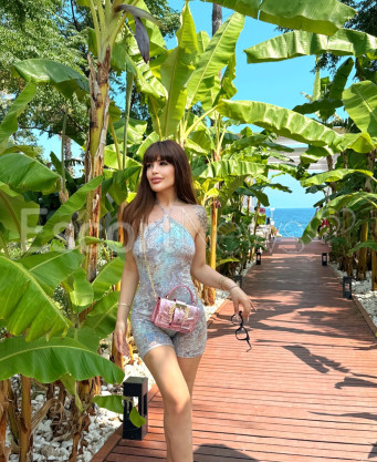 Photo escort girl Hira: the best escort service