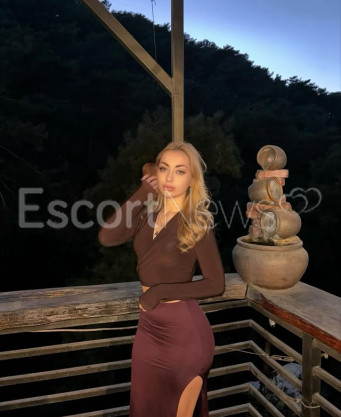 Photo escort girl ecrin: the best escort service