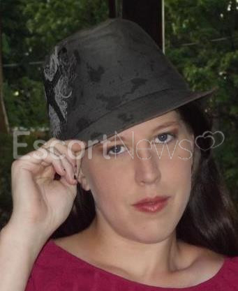 Photo escort girl NIQIE: the best escort service