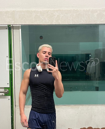 Photo escort girl Theo: the best escort service