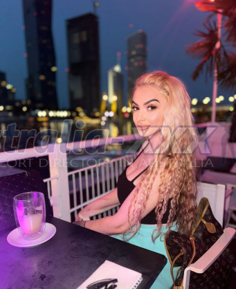 Photo escort girl Sophia: the best escort service