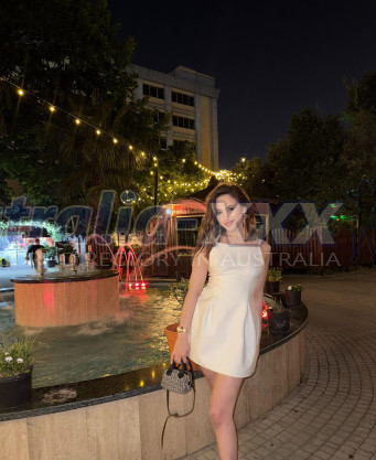 Photo escort girl Liora: the best escort service