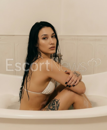 Photo escort girl DAVINA: the best escort service