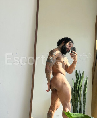 Photo escort girl Cyvi: the best escort service