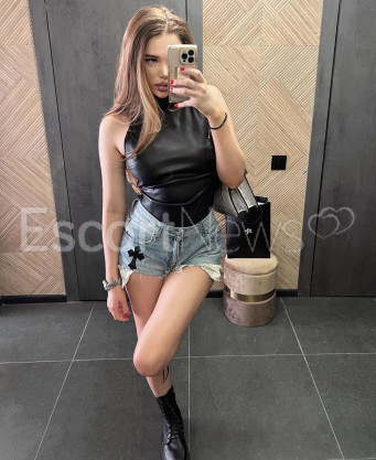 Photo escort girl Isabella: the best escort service