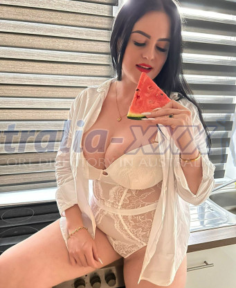 Photo escort girl Alessia: the best escort service