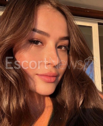 Photo escort girl Larissa: the best escort service
