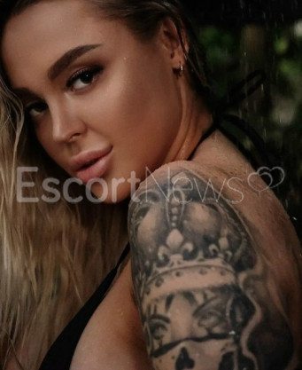 Photo escort girl Ari: the best escort service