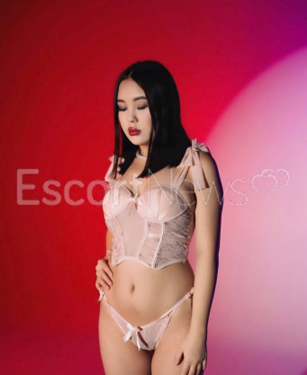 Photo escort girl Aruna: the best escort service
