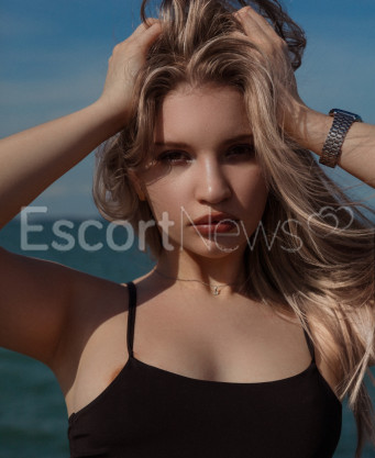 Photo escort girl Viktoria: the best escort service